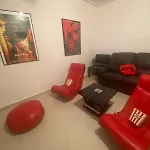 House アパート ペタリディオン