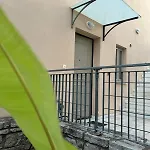 アパート House