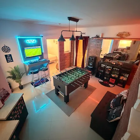 House Petalídhion